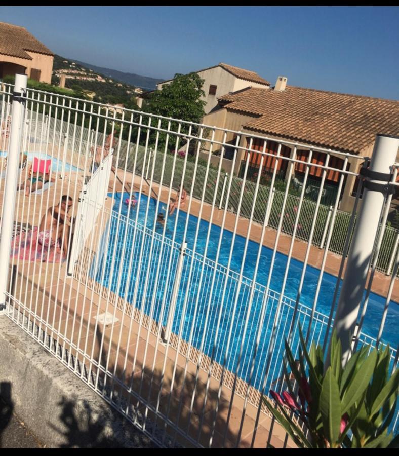 Cavalaire Sea View Cottage: Equipped for 4 with Pool, A/C, Wi-Fi & Bikes Exterior photo